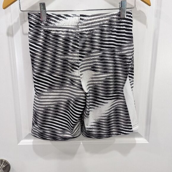 Nike White Black Gray Striped Lines Graphic Basketball Mesh Sporty Shorts Sm 8 - Picture 3 of 8